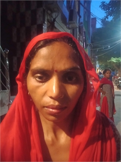 Poonam - Part time Cleaner in nand Nagar in Delhi