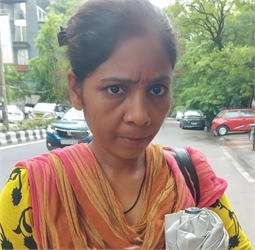 Poonam - Part time Cleaner and Cook in Dakshinpuri in Delhi