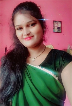 poonam barapatre - Part time Baby Sitter in Deoghar Mohalla in Nagpur