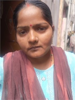 Preeti - Part time Cleaner and Baby Sitter in Trilokpuri in Delhi