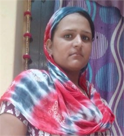 Priya - Part time Cleaner and Cook in Anand Parbat in Delhi