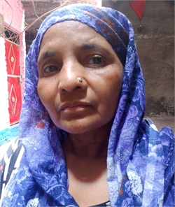 Pushpa Devi - Part time Cleaner and Baby Sitter in Sundar Nagri in Delhi