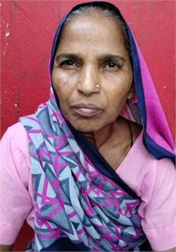 Rajkumari - Part time Cleaner in JJ Colony, Sector 15 in Noida