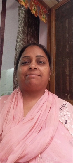 Rakhi - Part time Cleaner and Baby Sitter in Nand Nagri in Delhi
