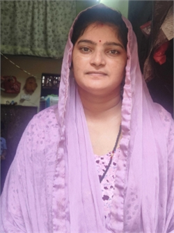 Rashmi - Part time Baby Sitter in Holambi in Delhi