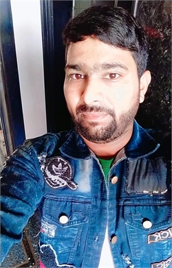 Ravi Bharti - Full time Cleaner in Maha Laxmi in Mumbai