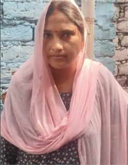 Reena - Part time Cleaner and Baby Sitter in Samaypur Badli in Delhi