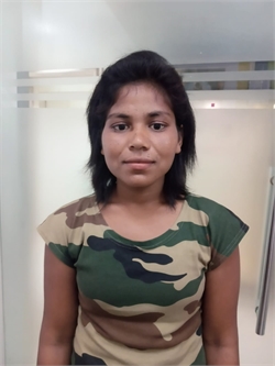 Reena Hemrom - Full time Cleaner and Baby Sitter in Malad in Mumbai