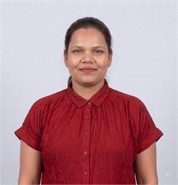 Reena Thakur - Part time Cleaner and Cook and Baby Sitter in Noida in Delhi