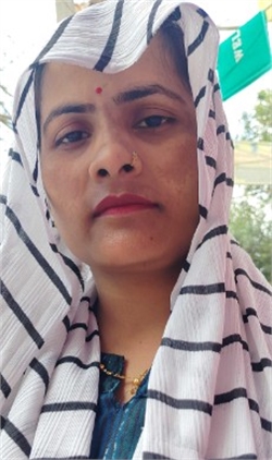 Reeta - Part time Cleaner and Cook in Anand Vihar in Delhi
