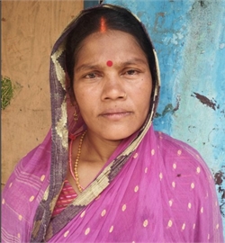 Rekha - Part time Cleaner and Cook in Nursery Jhuggi in Delhi