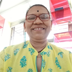 Rekha Chavan - Part time Cook and Baby Sitter in Malad West in Mumbai