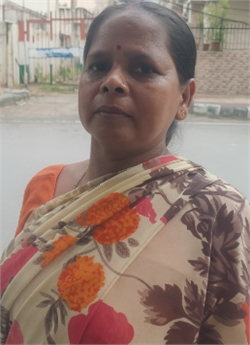 Rekha Sardha - Part time Cleaner and Cook in Govind Puri in Delhi
