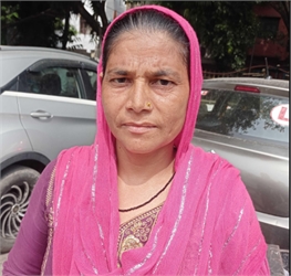 Samina - Part time Cleaner in Tugalkabad Village in Delhi