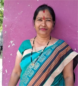 Sangeeta Bhagve - Full time Baby Sitter in Nepanagar, Madhya Pradesh in Lalitpur