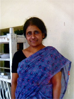 Sangita patole - Part time Cleaner and Cook in Katraj in Mumbai