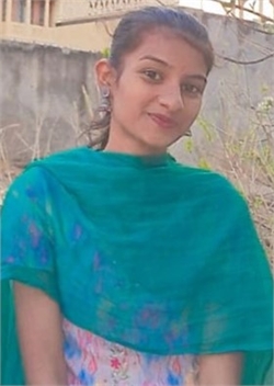 Sanika Dhumal - Full time Baby Sitter in Kolhapur in Kolhapur