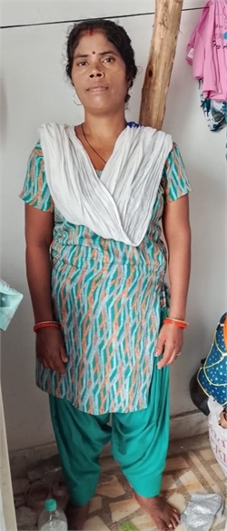 Sanjho Oraon - Full time Cleaner in noida in Delhi