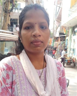 Santoshi - Part time Cook in Karkardooma in Delhi
