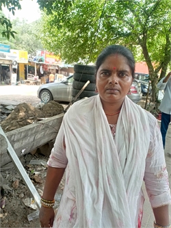 sarajni devi - Part time Cleaner and Cook in munirka in Delhi
