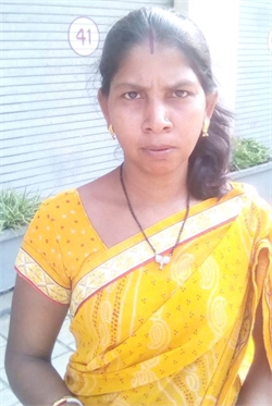 Saroj Kamlesh Pal - Part time Cleaner and Cook and Baby Sitter in Kandivali East in Mumbai
