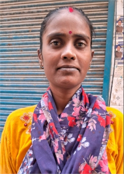Savitri - Part time Cleaner and Cook in Ganesh Nagar in Delhi