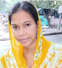 Sehnaaz - Part time Cook and Baby Sitter in Vivekanand Camp in Delhi