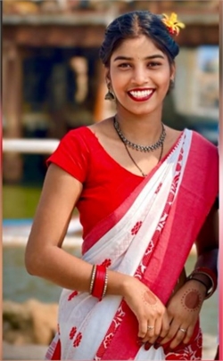 Sabnam Kujur - Part time Cleaner and Cook and Baby Sitter in Bandra West in Mumbai