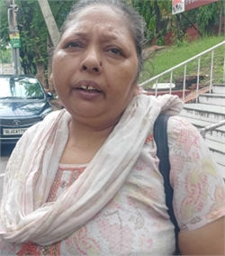 Shakuntala - Part time Cleaner and Cook in Tugalkabad Village in Delhi