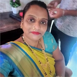 Shalu - Part time Cook and Baby Sitter in Malad West in Mumbai