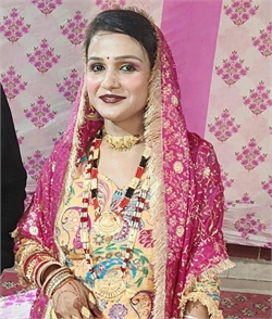 Shivani - Part time Baby Sitter in Shahdara in Noida