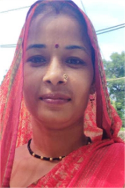 Shweta - Part time Cleaner and Cook in Krishna Nagar in Delhi