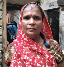 sita - Part time Cleaner in hanuman mandir in Delhi