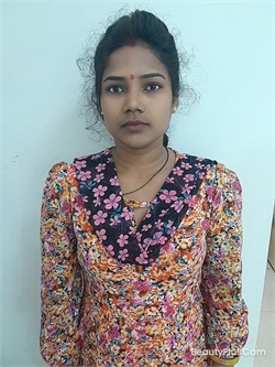 Suchita Baraik - Full time Cleaner and Cook and Baby Sitter in Goregaon west in Mumbai