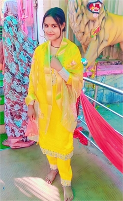 Suman Varma - Part time Baby Sitter in hamirpur in Hamirpur