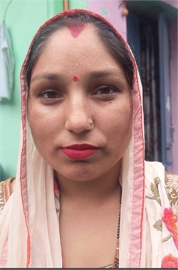 Sunita - Part time Cleaner in Coolie Camp in Delhi