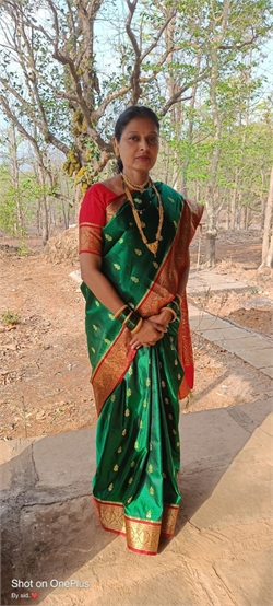 Surekha Ashok Khandekar - Part time Cook and Baby Sitter in Malad East in Mumbai