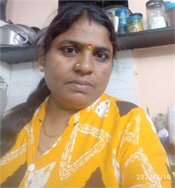 Surekha Suryvanshi - Part time Cleaner and Cook in Vile Parle East in Mumbai