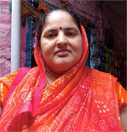 Sushma - Part time Cleaner and Cook in Daya basti in Delhi