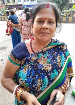 Usha Jhaa - Part time Cook and Baby Sitter in Kandivali East in Mumbai