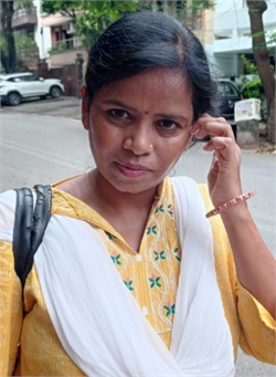 Varsha - Part time Cleaner and Cook in Dakshinpuri in Delhi